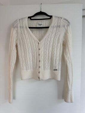 Abercrombie & Fitch Cream Cable V-Neck Button Cardigan